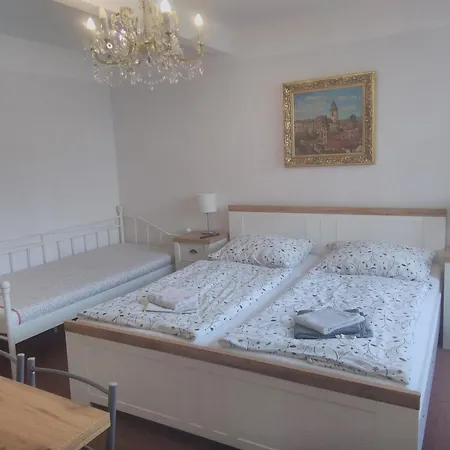 홈스테이 Apartma Hluboka Hluboká nad Vltavou